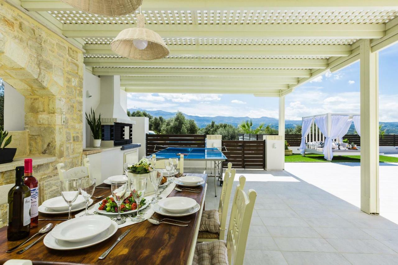Caramel Villa, elegant escape, By ThinkVilla Pánormos Exterior foto